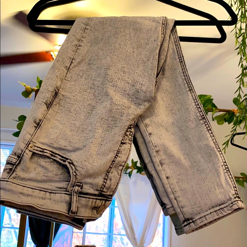 Express distressed jeans